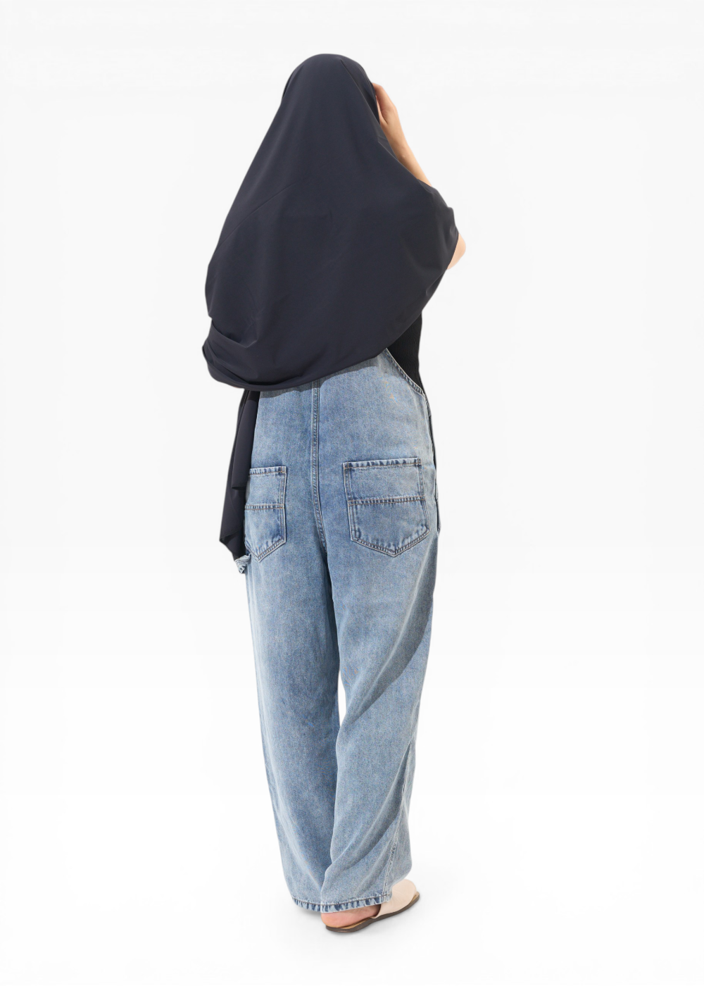 FROST Japan-made cooling shoulder wrap – silky contact-cooling fabric for summer