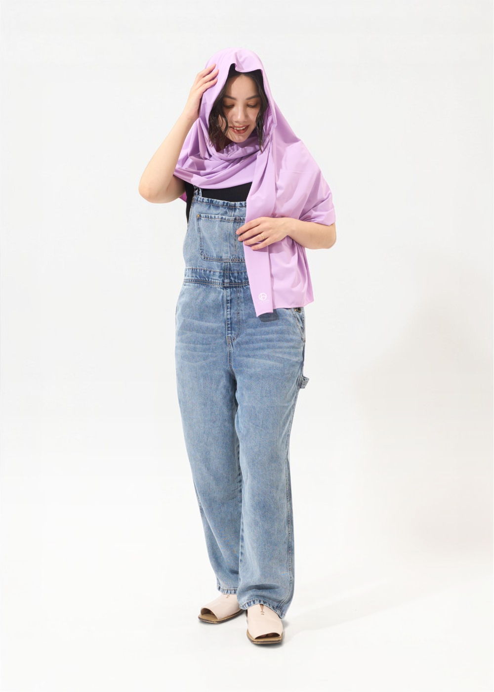 FROST cooling shoulder wrap – lightweight UV protection scarf for summer commute